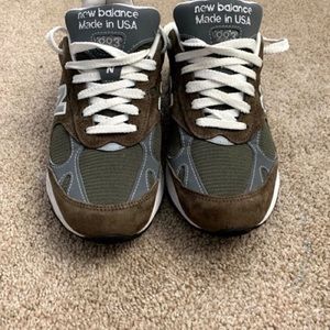 Men’s New Balance 99 sneakers